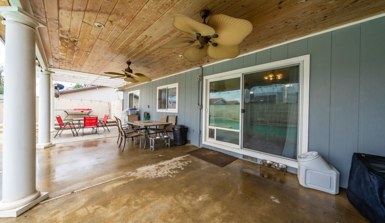 Backyard covered patio